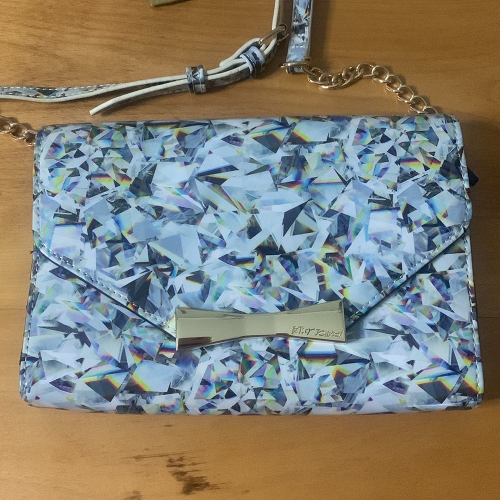 Betsey Johnson Sam Crossbody Bag Tri-Fold Wallet on Chain Strap Multi Color EUC